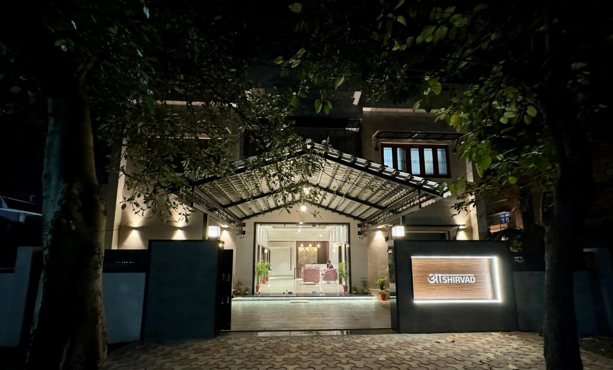 Ashirvad Homestay Varanasi Exterior foto