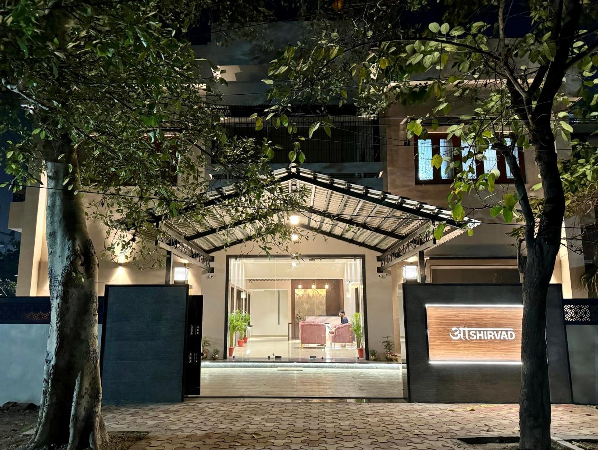 Ashirvad Homestay Varanasi Exterior foto